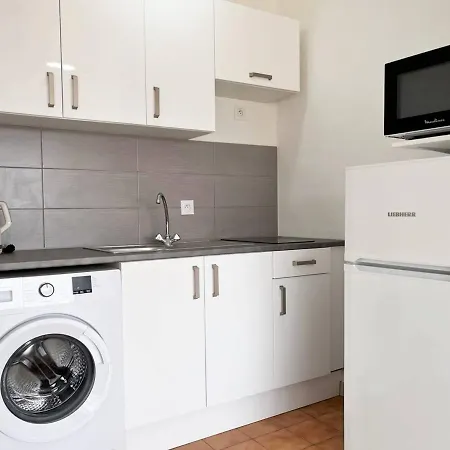 T2 Climatise, Proche Plage, 4 Couchages - - Fr-1-251-477 Apartment Le Lavandou