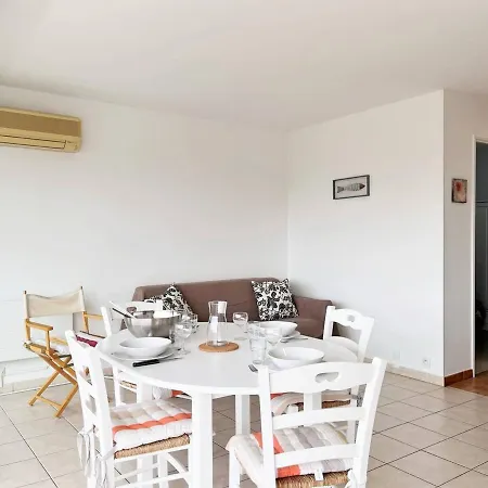 T2 Climatise, Proche Plage, 4 Couchages - - Fr-1-251-477 * Le Lavandou